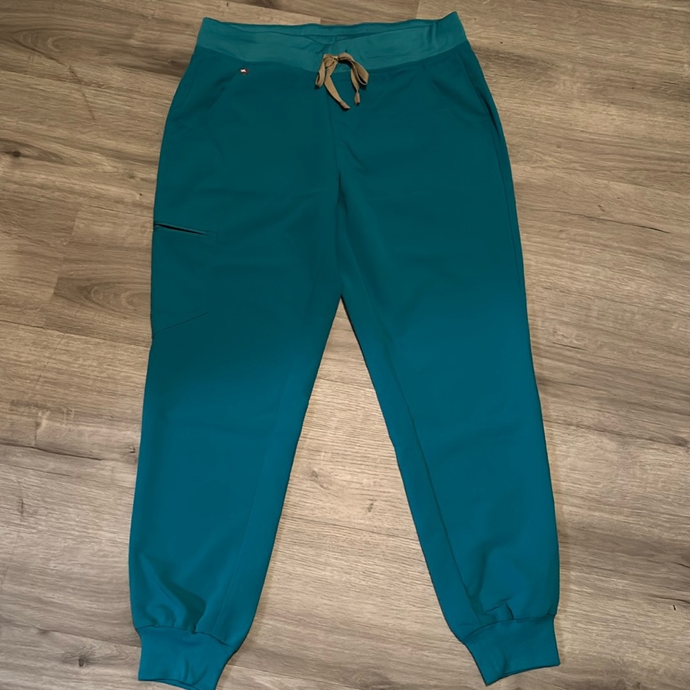 Figs scrub pants